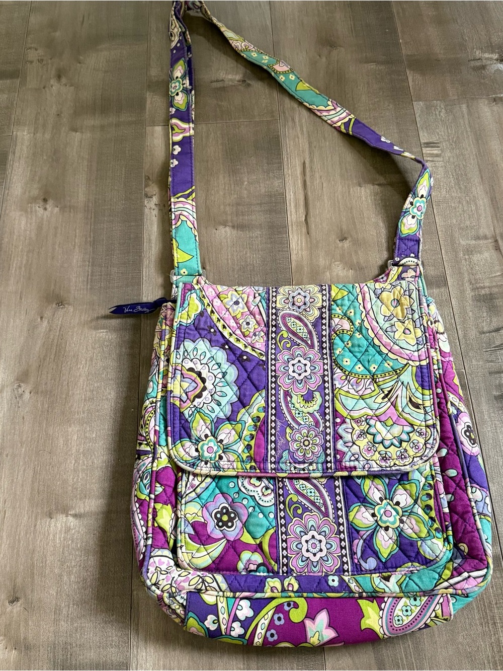 Vera Bradley Purple Heather Mailbag Crossbody Messenger Bag Large Paisley Flap